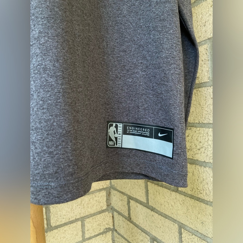 NBA Nets NY Basketball Heather Grey Long Sleeve Performance Nike Dry Anti Odor - Picture 5 of 11